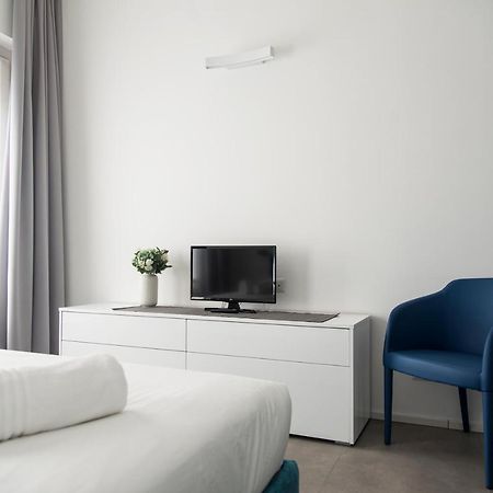 Youhosty - Meravigli R1 Small 16 Milan Bagian luar foto